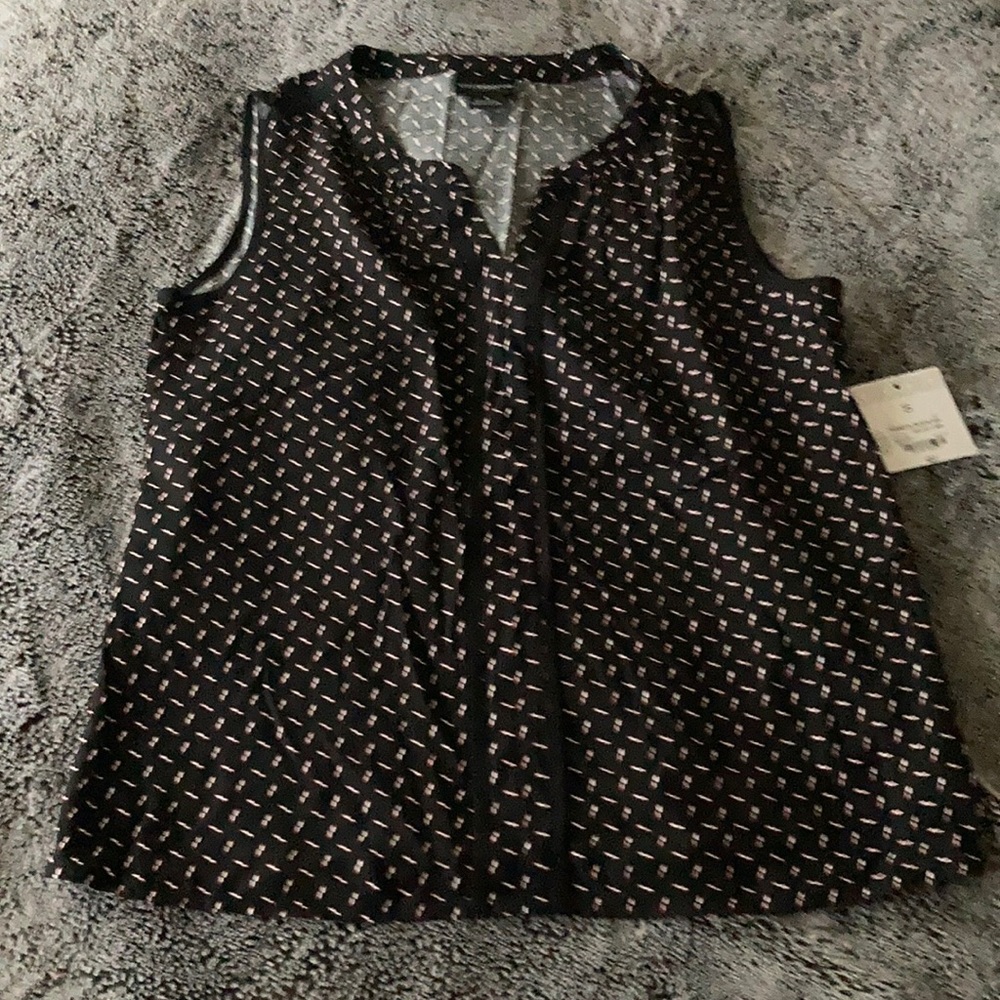 Liz Claiborne JCP career Tank top in a black geometric pattern size small gray